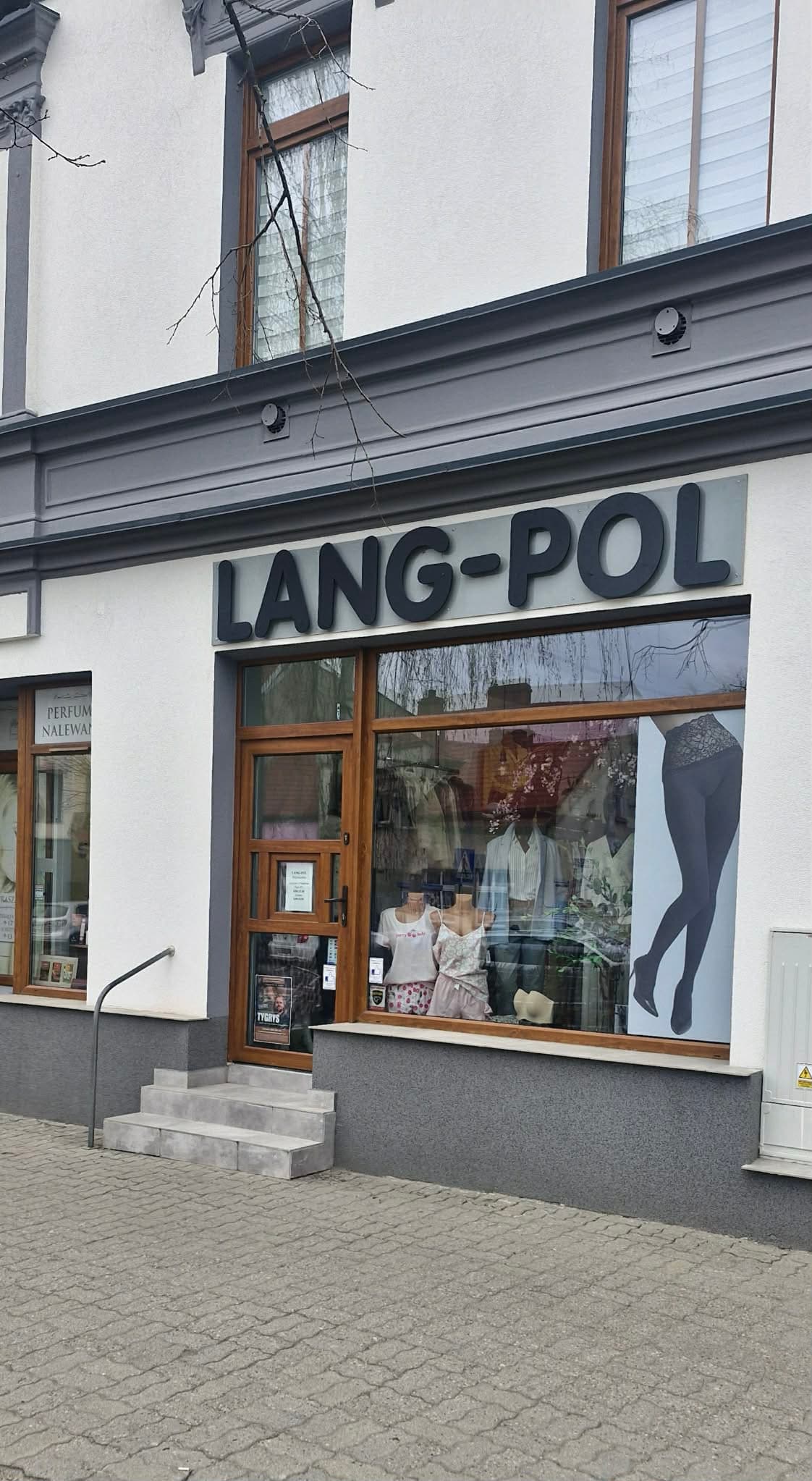 Sklep Lang-Pol — fasada, Plac Wolności 21 Mogilno